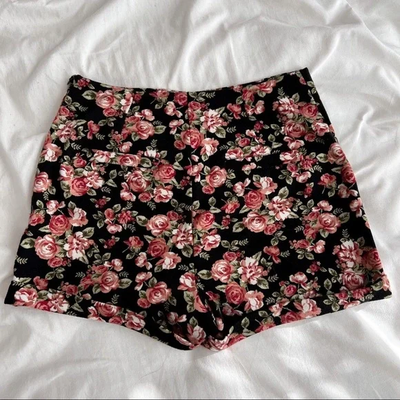 Forever 21 Black Floral Print High Waist Knit Micro Shorts Size XS Festival - Picture 2 of 3
